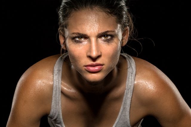 Muškarci se znoje više od žena. Ima li to veze sa efektom treninga?